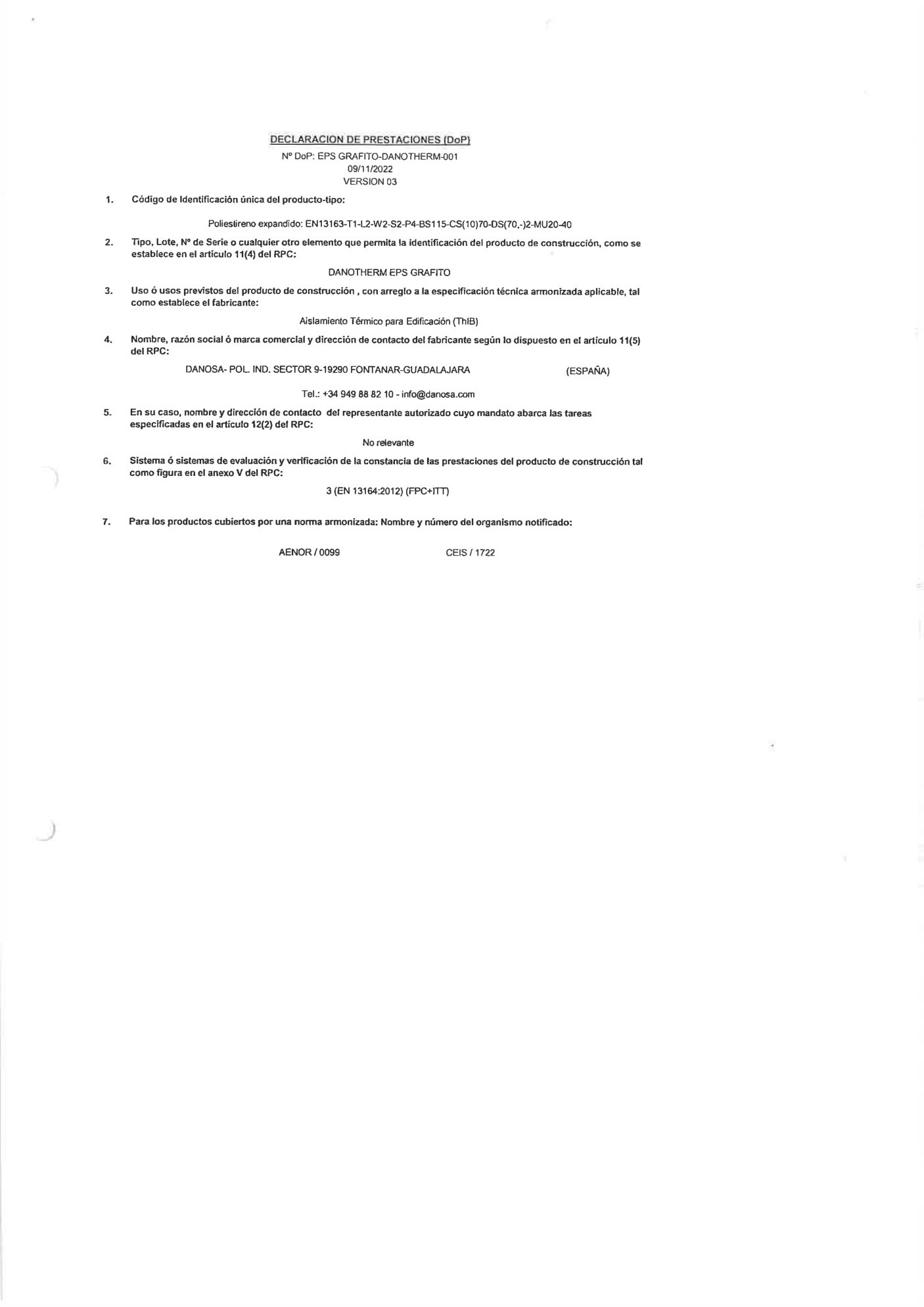 Declaración de prestaciones del aislante DANOTHERM EPS GRAFITO (poliestireno expandido, DANOSA) (página 1 de 2), aportada como ficha de material del supuesto: identificación del producto, fabricante y prestaciones declaradas.